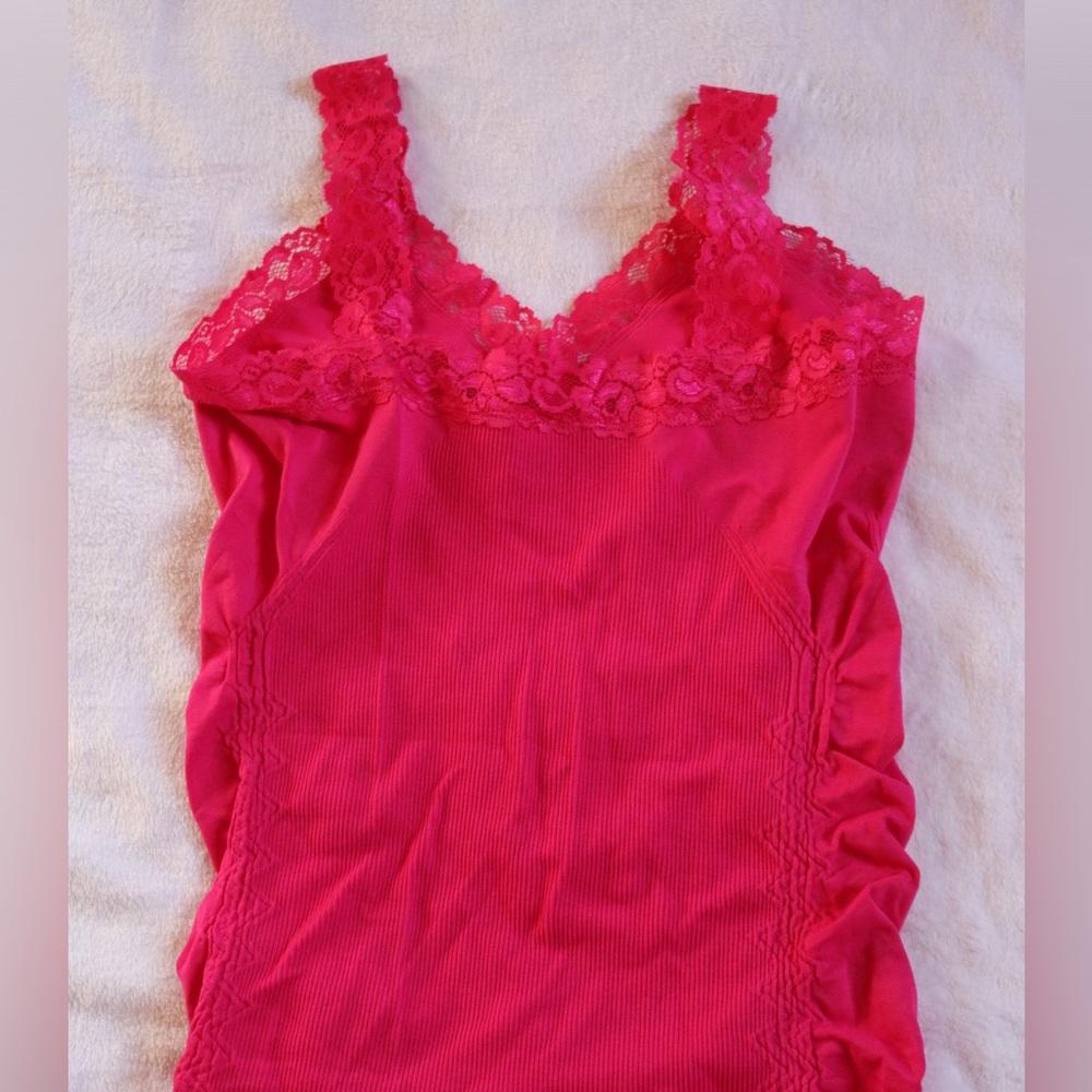 Women’s Hot Pink Wrinkled Laced Tank Top